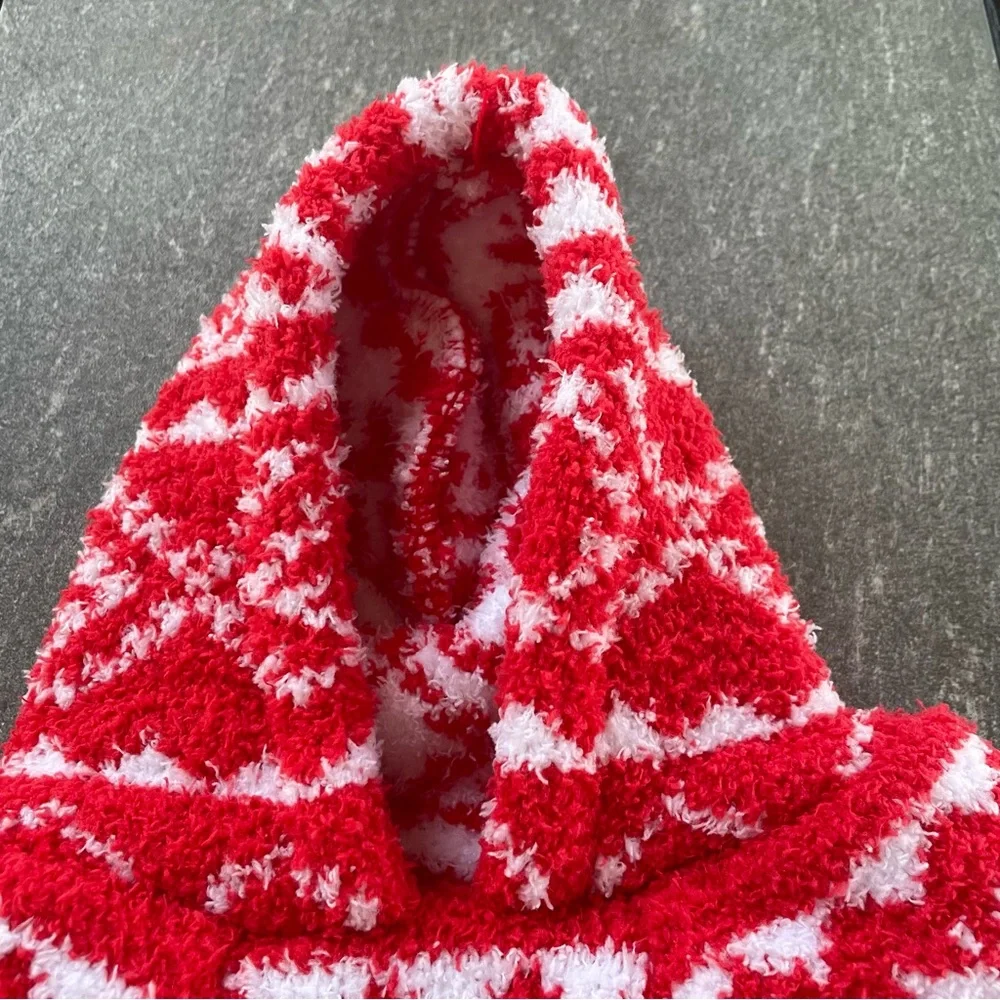 NWT Red and White Patterned Cat and Small Dog Sweater